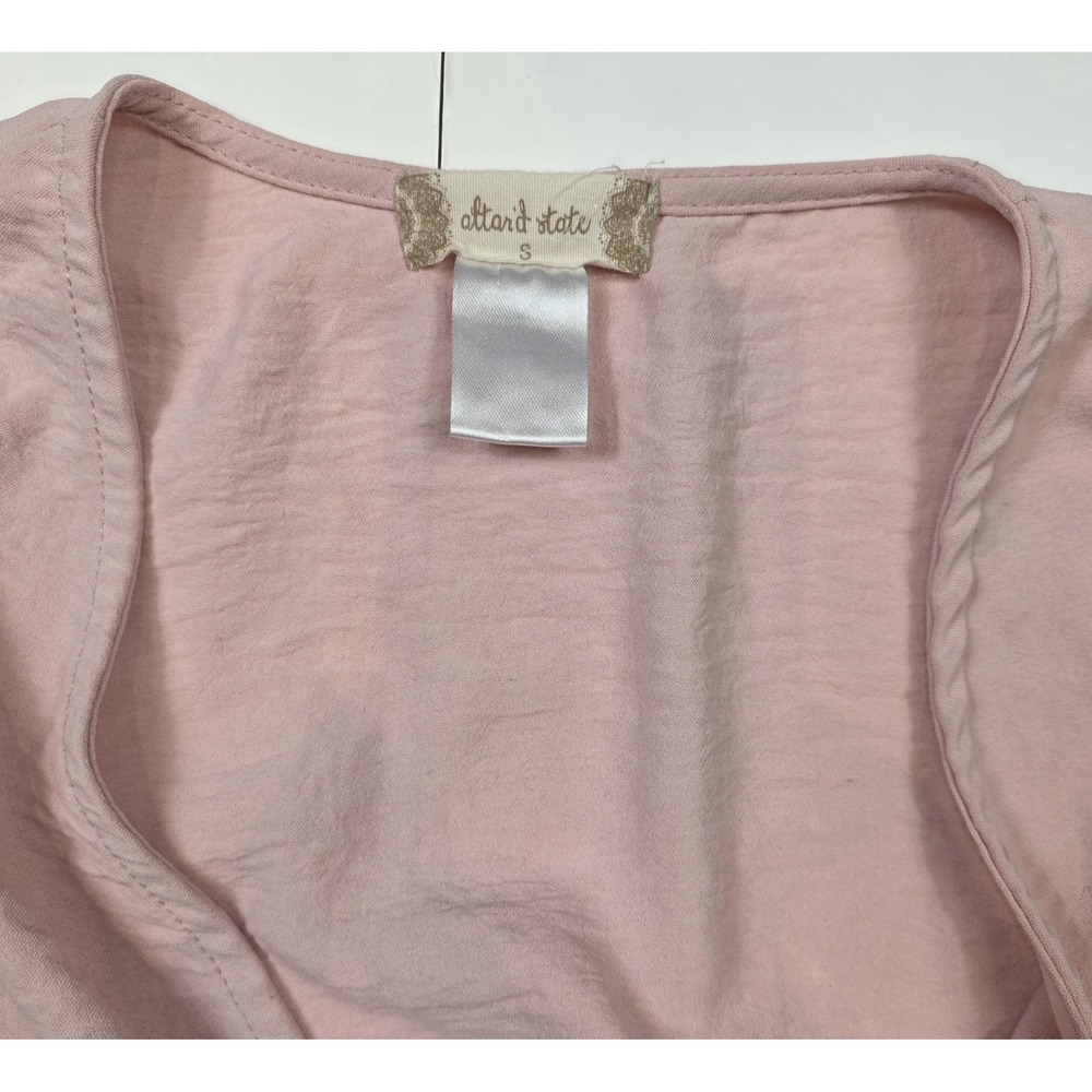 Altar'd State Pink Ruffled Cropped Long Sleeve V- Neck Blouse Women's Size Small - Picture 4 of 5
